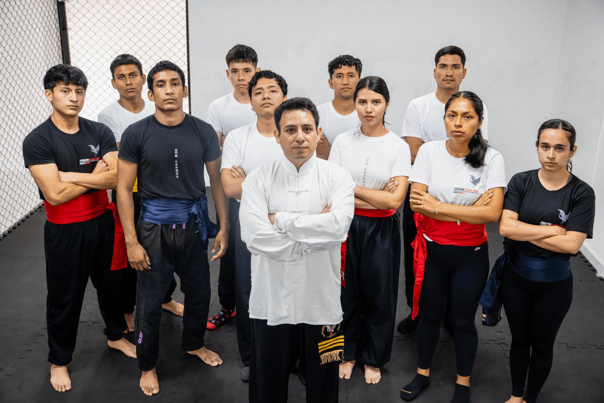 Equipo de la Asociación Fa Meng Chuen junto al Maestro Alessandro Paredes